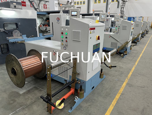 Mesin Bunching Kawat Tembaga Kawat Aluminium Tegangan 380V Pengoperasian Halus Putar Ganda
