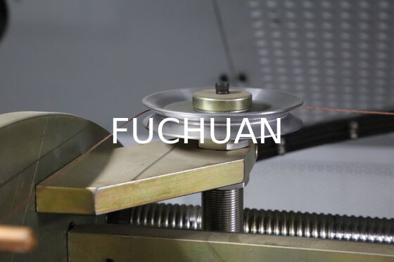 Double Twist Bunching Machine yang dirancang dengan bahan yang kuat Carbon Fiber Bow dan Precision Traverse untuk Stranding Wire yang tahan lama